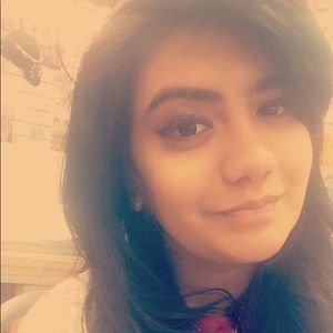 Meet your Posher, Angelina